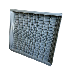Cámara de paso modular Australmat para canalizaciones eléctricas y redes subterráneas. Disponible en Tipo B de 400 × 400 mm y Tipo C de 600 × 600 mm.